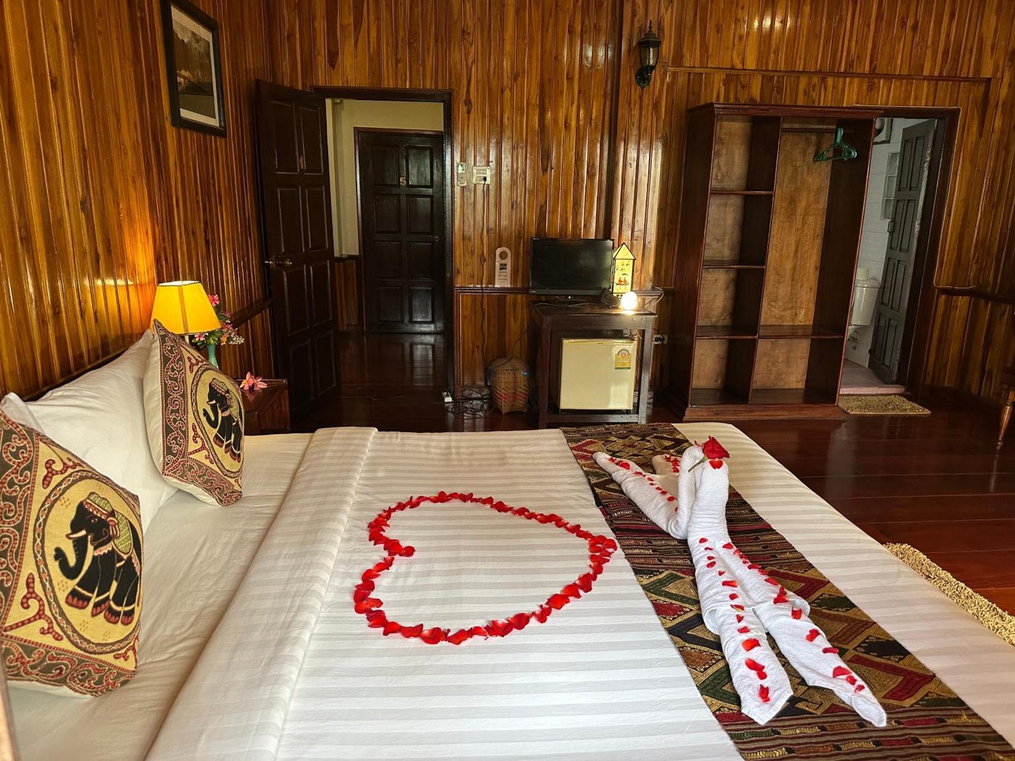 Villa Alounsavath Mekong Riverside ルアンパバーン エクステリア 写真